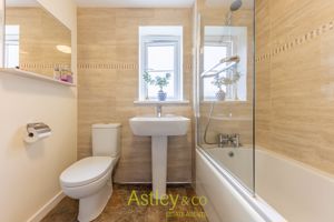 bathroom - click for photo gallery